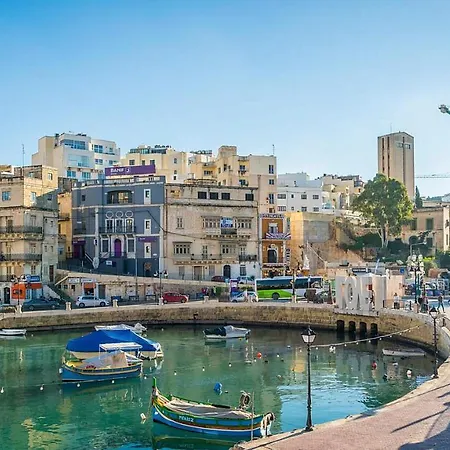 A Comfortable In The Heart Of Paceville Bt 360 Estates