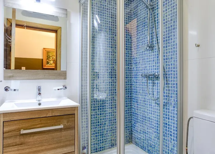 A Comfortable In The Heart Of Paceville Bt 360 Estates